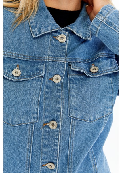Kadın Denim Ceket – Uzun Kollu Jean Ceket, Şık ve Günlük Kombin