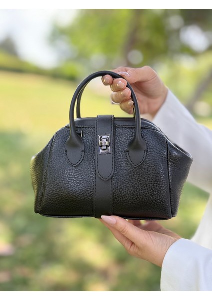 Nçs Kadın El ve Omuz Çantası -Zerafetin Minimal Hali(En:18~boy:13) modelleri