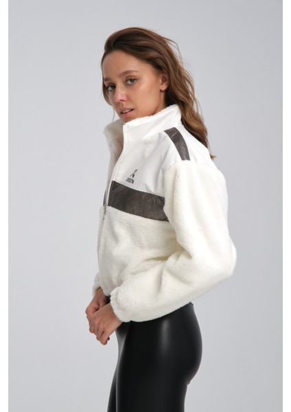 Kadın Oversize Peluş Mevsimlik Hırka Baskılı Ceket Puf Deri Garnili Motorcu Yarışçı Mont Yünlü Ceket indirimleri