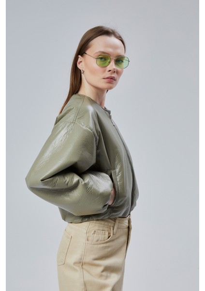 Kadın Puf Elastik Kenarlı Yumuşak Bomber Ceket Bisiklet Yaka Uzun Kollu Önü Fermuarlı Mont indirimleri