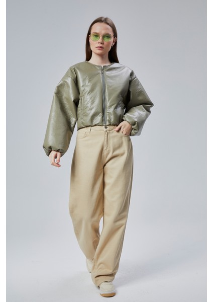 Kadın Puf Elastik Kenarlı Yumuşak Bomber Ceket Bisiklet Yaka Uzun Kollu Önü Fermuarlı Mont