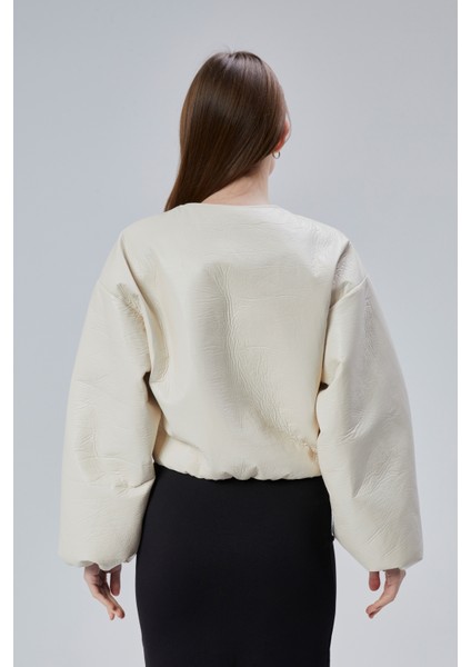 Kadın Puf Elastik Kenarlı Yumuşak Bomber Ceket Bisiklet Yaka Uzun Kollu Önü Fermuarlı Mont