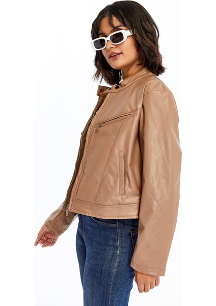 Kadın Deri Ceket Niş Kompakt Tasarım Mont Günlük Kullanım Fermuar Hakim Yaka Şık Ceket