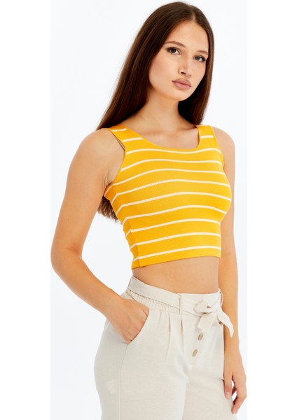 Kadın Çizgili Triko Kare Yaka Crop Atlet – Sarı Beyaz Askılı Bluz