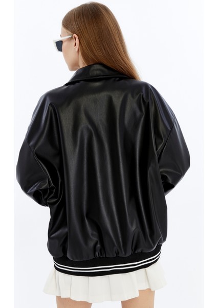 Kadın Oversize Deri ve Kot Birleşimi Baskılı Kolej Mont Ribanalı Bomber Ceket Motorcu Yarışçı Mont