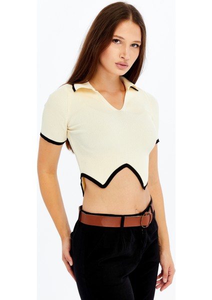 Kadın Polo Yaka V Yaka Triko Crop Bluz – Asimetrik Kesim Kısa Kollu