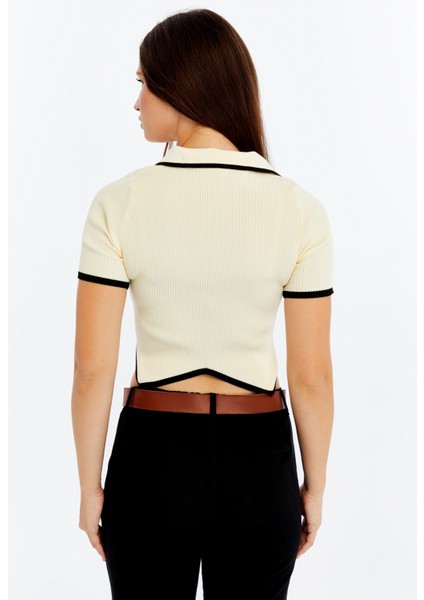 Kadın Polo Yaka V Yaka Triko Crop Bluz – Asimetrik Kesim Kısa Kollu