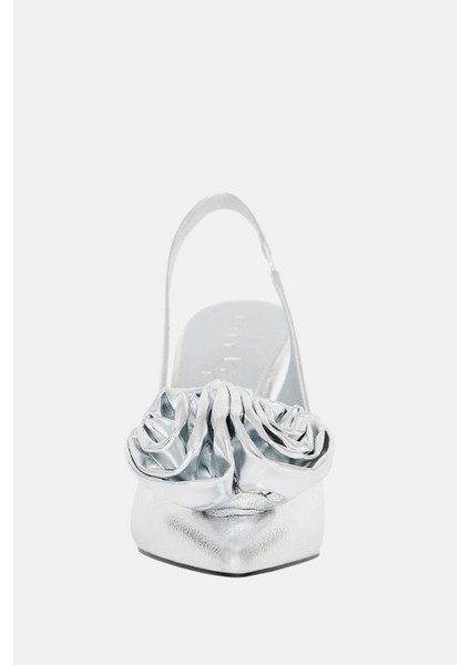 The Laterr High Kadın Gümüş Çiçek Detaylı Topuklu Ayakkabı fırsatları