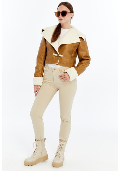 Kadın Oversize Deri Mont Kürklü Ceket Niş Kompakt Tasarım Günlük Spor Görünüm indirimleri