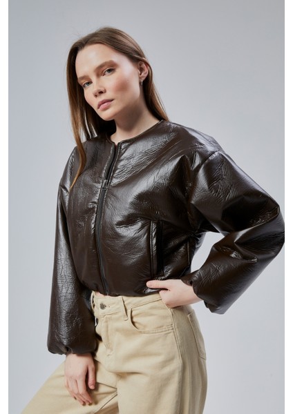 Kadın Puf Elastik Kenarlı Yumuşak Bomber Ceket Bisiklet Yaka Uzun Kollu Önü Fermuarlı Mont indirimleri