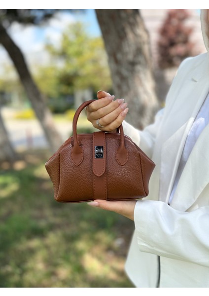 Nçs Kadın El ve Omuz Çantası -Zerafetin Minimal Hali(En:18~boy:13)