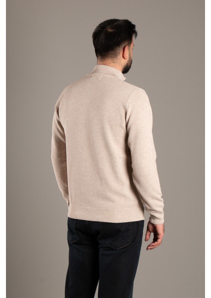 Erkek Bej Dokulu Dik Yaka Fermuarlı Triko indirimleri