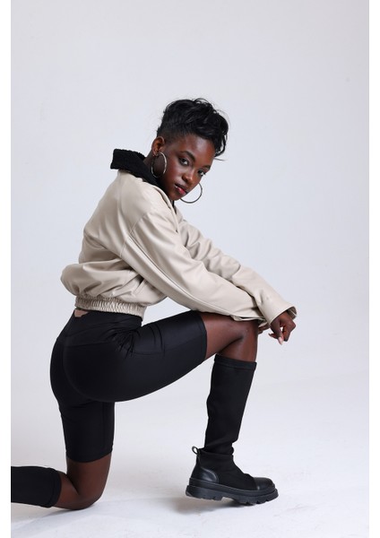 Kadın Deri Yaka Kürklü Fermuarlı Oversize Mont Baskılı Beli Lastikli Bomber Kolej Mont Bej modelleri