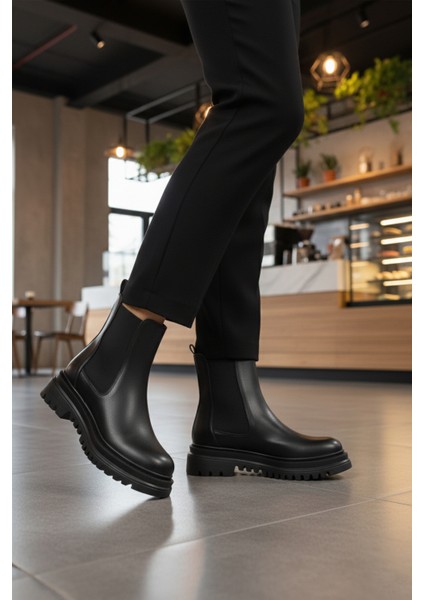 Siyah Cilt Kürklü Kolay Giyilebilir Kaymaz Kadın Chelsea Bot 473093 Z modelleri