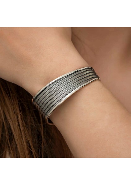 925 Ayar Gümüş Eskitme Desenli Bilezik T6117 (802802) indirimleri