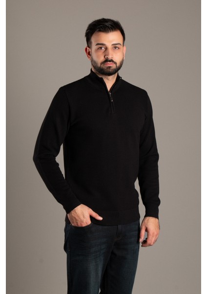 Erkek Dokulu Dik Yaka Fermuarlı Triko