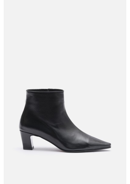 Bestyle Lorra Kadın Siyah %100 Gerçek Deri Sivri Burun Bot