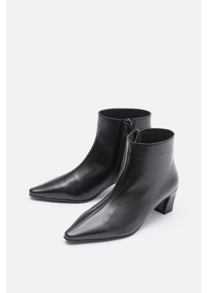 Bestyle Lorra Kadın Siyah %100 Gerçek Deri Sivri Burun Bot