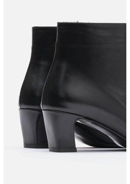 Bestyle Lorra Kadın Siyah %100 Gerçek Deri Sivri Burun Bot