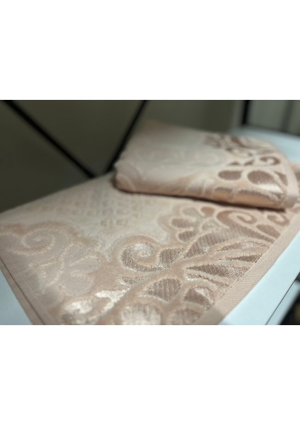 Kadife Jakarlı El Havlusu