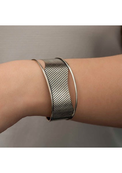 925 Ayar Gümüş Eskitme Desenli Bilezik T6121 (802802) modelleri