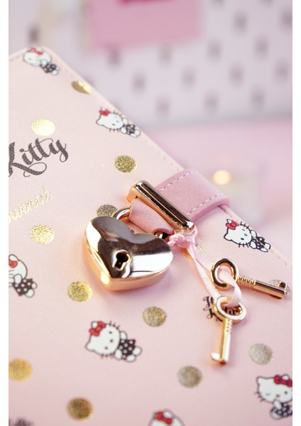Hello Kitty Hush Hush Kilitli Çizgili Defter – 160 Yaprak, Kutulu, Özel Tasarım modelleri