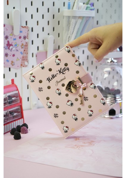 Hello Kitty Hush Hush Kilitli Çizgili Defter – 160 Yaprak, Kutulu, Özel Tasarım fırsatları