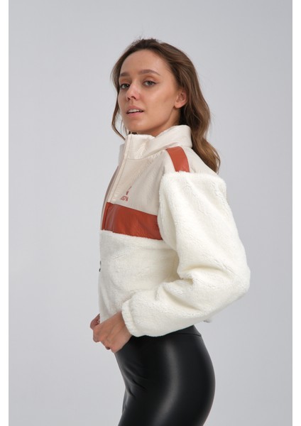 Kadın Oversize Peluş Mevsimlik Hırka Baskılı Ceket Puf Deri Garnili Motorcu Yarışçı Mont Yünlü Ceket fırsatları