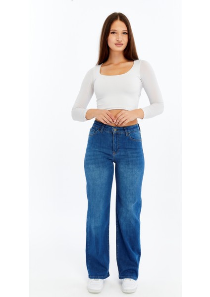 Kadın Yüksek Bel Düz Paça Denim Jean – Orta Mavi Rahat Kalıp Günlük Pantolon