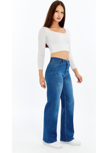 Kadın Yüksek Bel Düz Paça Denim Jean – Orta Mavi Rahat Kalıp Günlük Pantolon fiyatları