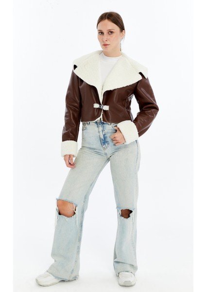 Kadın Oversize Deri Mont Kürklü Ceket Niş Kompakt Tasarım Günlük Spor Görünüm indirimleri