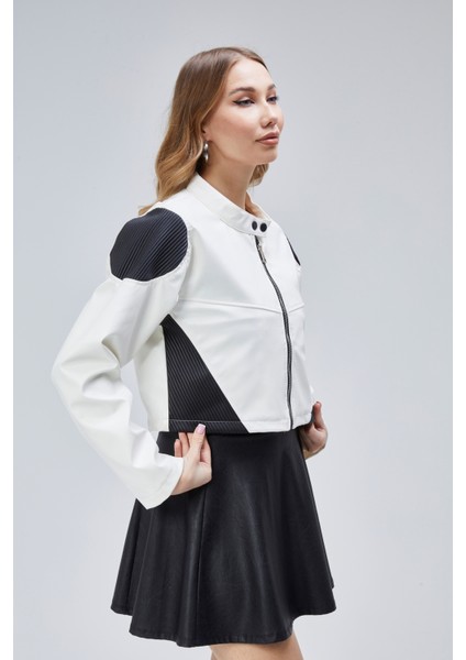 Kadın Oversize Fermuarlı Yaka Çıt Çıtlı Omuz ve Etek Beyaz Desenli Kolej Yarışçı Ceket Motorcu Mont indirimleri