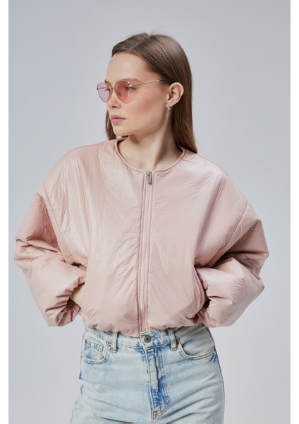 Kadın Puf Elastik Kenarlı Yumuşak Bomber Ceket Bisiklet Yaka Uzun Kollu Önü Fermuarlı Mont modelleri