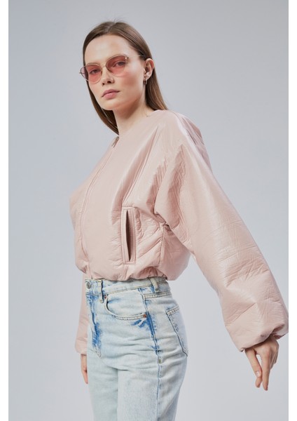 Kadın Puf Elastik Kenarlı Yumuşak Bomber Ceket Bisiklet Yaka Uzun Kollu Önü Fermuarlı Mont fırsatları