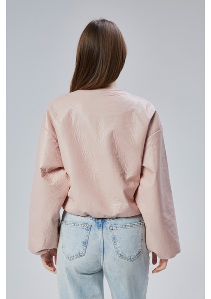 Kadın Puf Elastik Kenarlı Yumuşak Bomber Ceket Bisiklet Yaka Uzun Kollu Önü Fermuarlı Mont