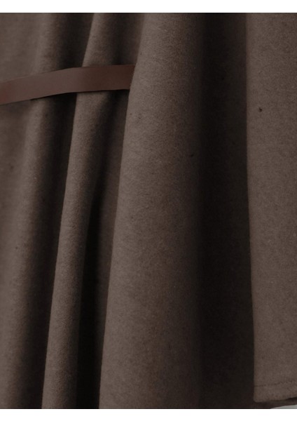 Omuzu Düğmeli Beli Kemerli Kaşe Panço fiyatları