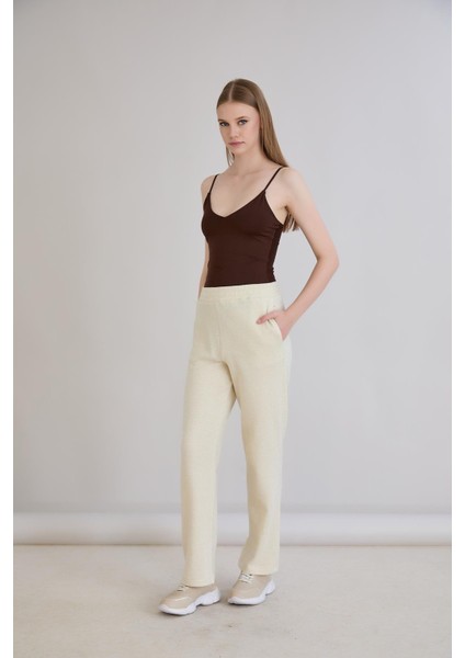 Simli Örme Regular Kalıp Boru Paça Triko Pantolon Bej modelleri