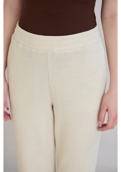 Simli Örme Regular Kalıp Boru Paça Triko Pantolon Bej