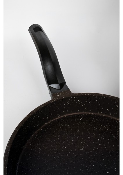 Masterchef Döküm 7 Parça Set Çizgili Tencere fırsatları