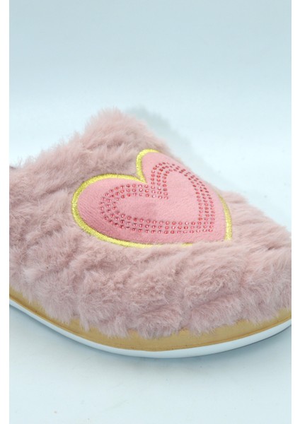 Kadın Pembe Kalpli Kışlık Ev Terliği modelleri