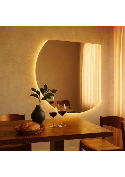 Solaris LED Ayna – Yarım Daire Formlu Modern Duvar Aynası indirimleri