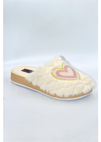 Kadın Beyaz Kalpli Kışlık Ev Terliği fiyatları