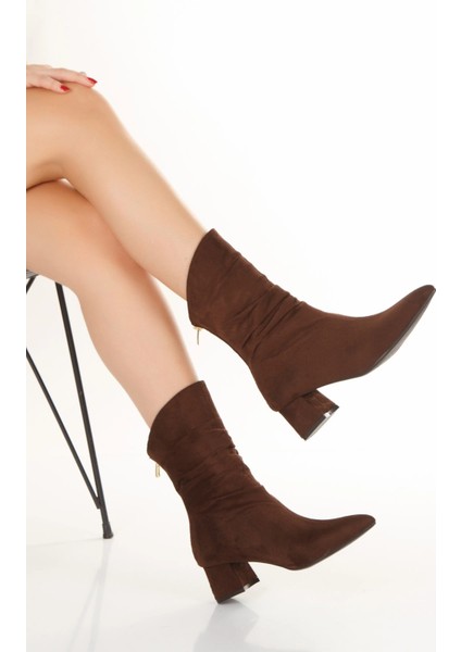 Kadın Kahverengi Süet Körüklü Kısa Kalın Topuklu Bot