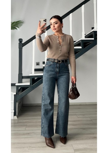 Mavi Yıkamalı Likralı Straight Jean indirimleri