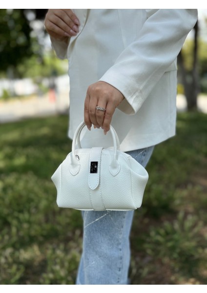 Nçs Kadın El ve Omuz Çantası -Zerafetin Minimal Hali(En:18~boy:13) indirimleri
