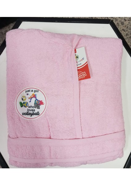 Pembe Voleybol Temalı Kapüşonlu Çocuk Bornozu fiyatları