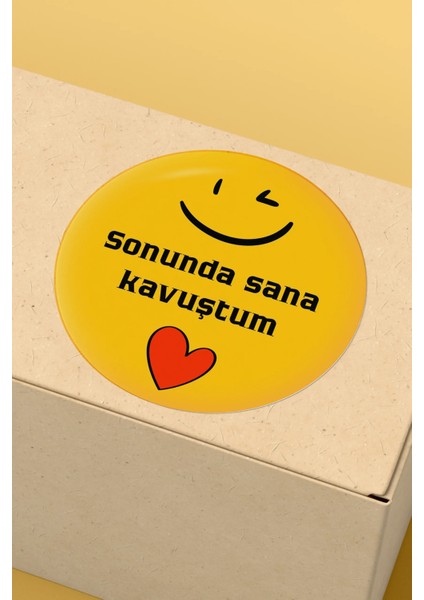 Sana Kavuştum Yazılı Sticker Paketleme Kargo Ambalaj Etiketi - 4X4CM 70 Adet fiyatları