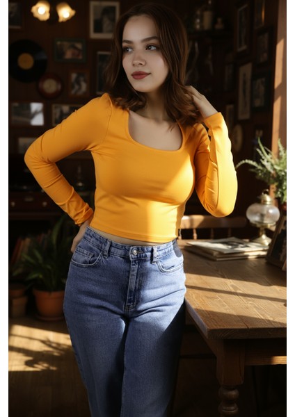 Kadın Kare Yakalı Crop Uzun Kollu Pamuklu Bluz fiyatları