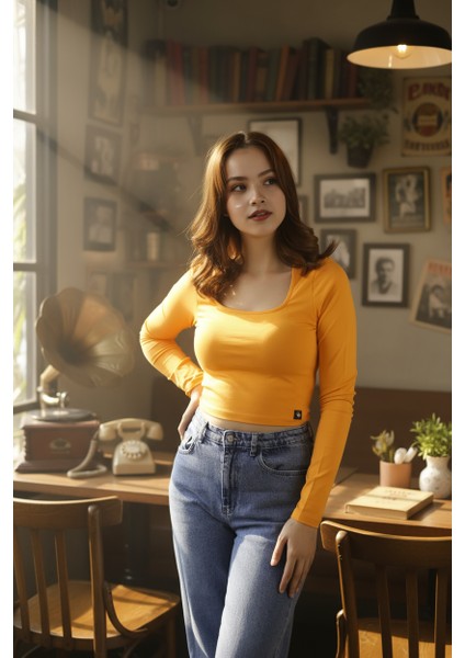 Kadın Kare Yakalı Crop Uzun Kollu Pamuklu Bluz