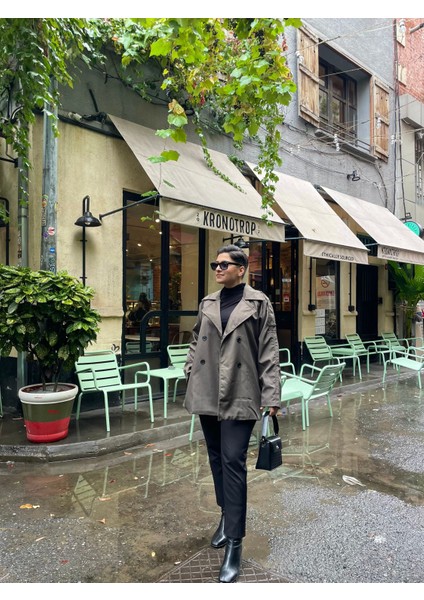 Kruvaze Kısa Trençkot fiyatları